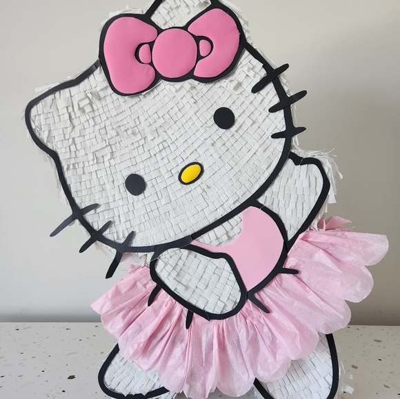 Piñatas y mas - Picture 2 of 3